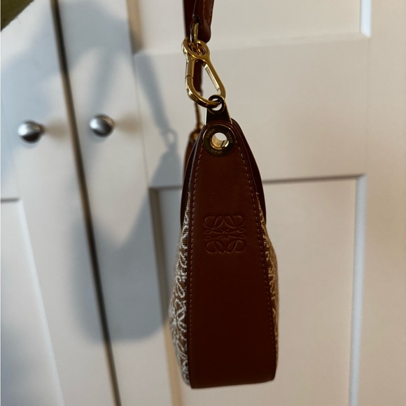 Loewe Luna Bag in Anagram & Leather Small - Picture 5 of 16